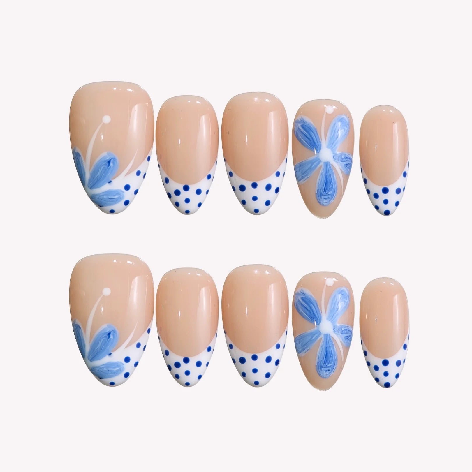 BlueDaisy-ErsaNailsPressOnNails_1 Blue Daisy - Image 1