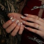Mistletoe Glam - Image 7