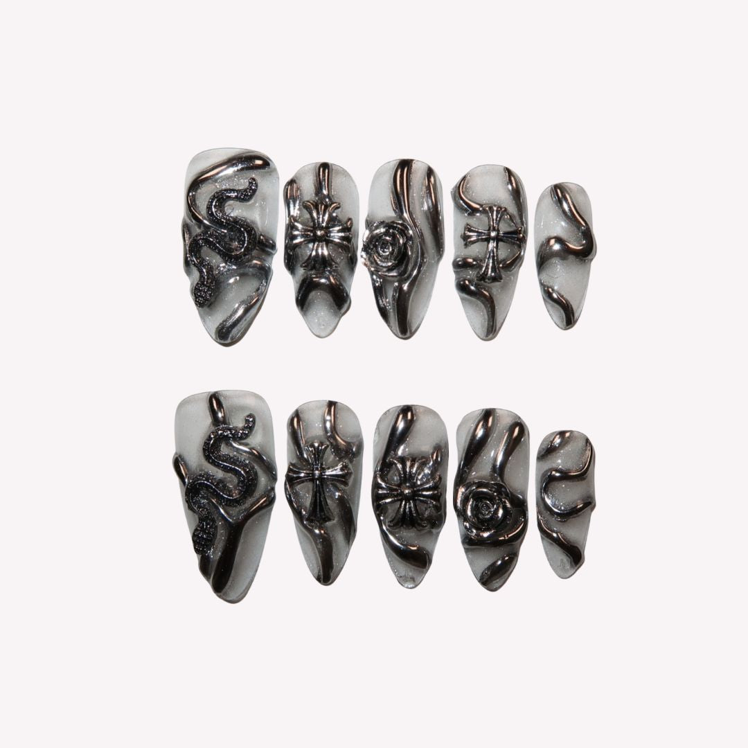 Medusa-ErsaNailsPressOnNails_01_2a1f1d0b-abfd-4e33-a11b-0fdb6af981a8 Medusa - Image 1