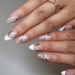 Mistletoe Glam - Image 3