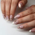 Mistletoe Glam - Image 5